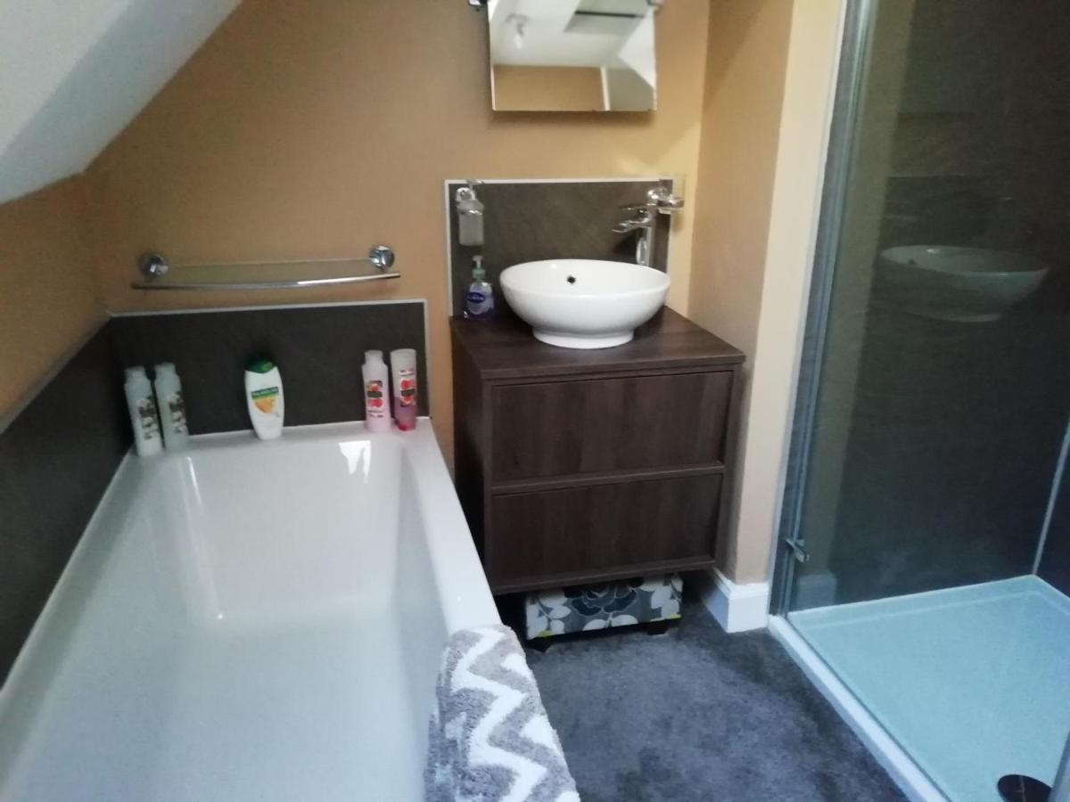 Carvetii - Halite House - 3 Bed House Sleeps Up To 5 People Lejlighed Tillicoultry Eksteriør billede